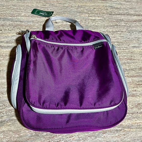 L.L. Bean Handbags - NWT L.L. Bean Antique Plum personal organizer